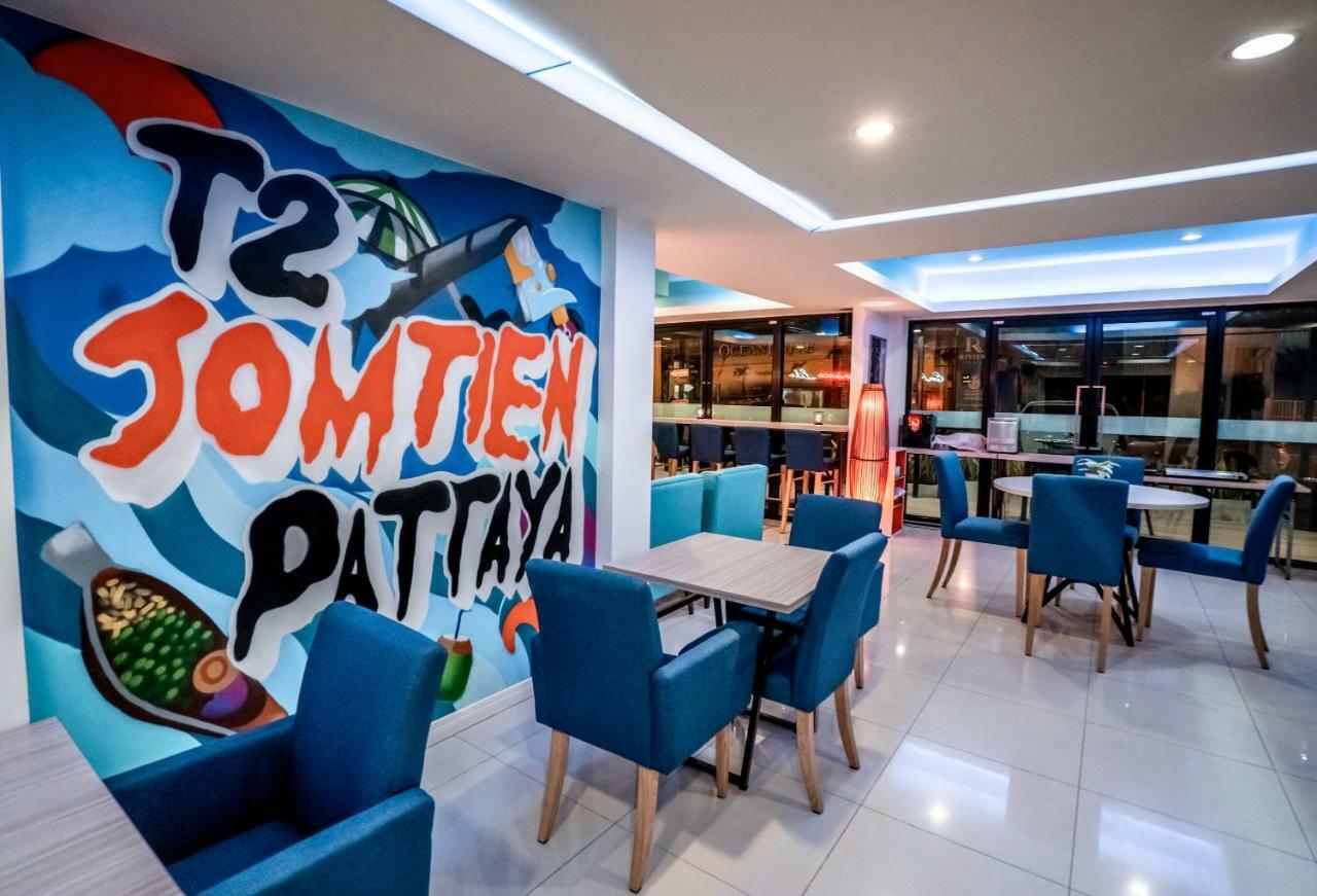T2 Jomtien Pattaya Hotel Esterno foto
